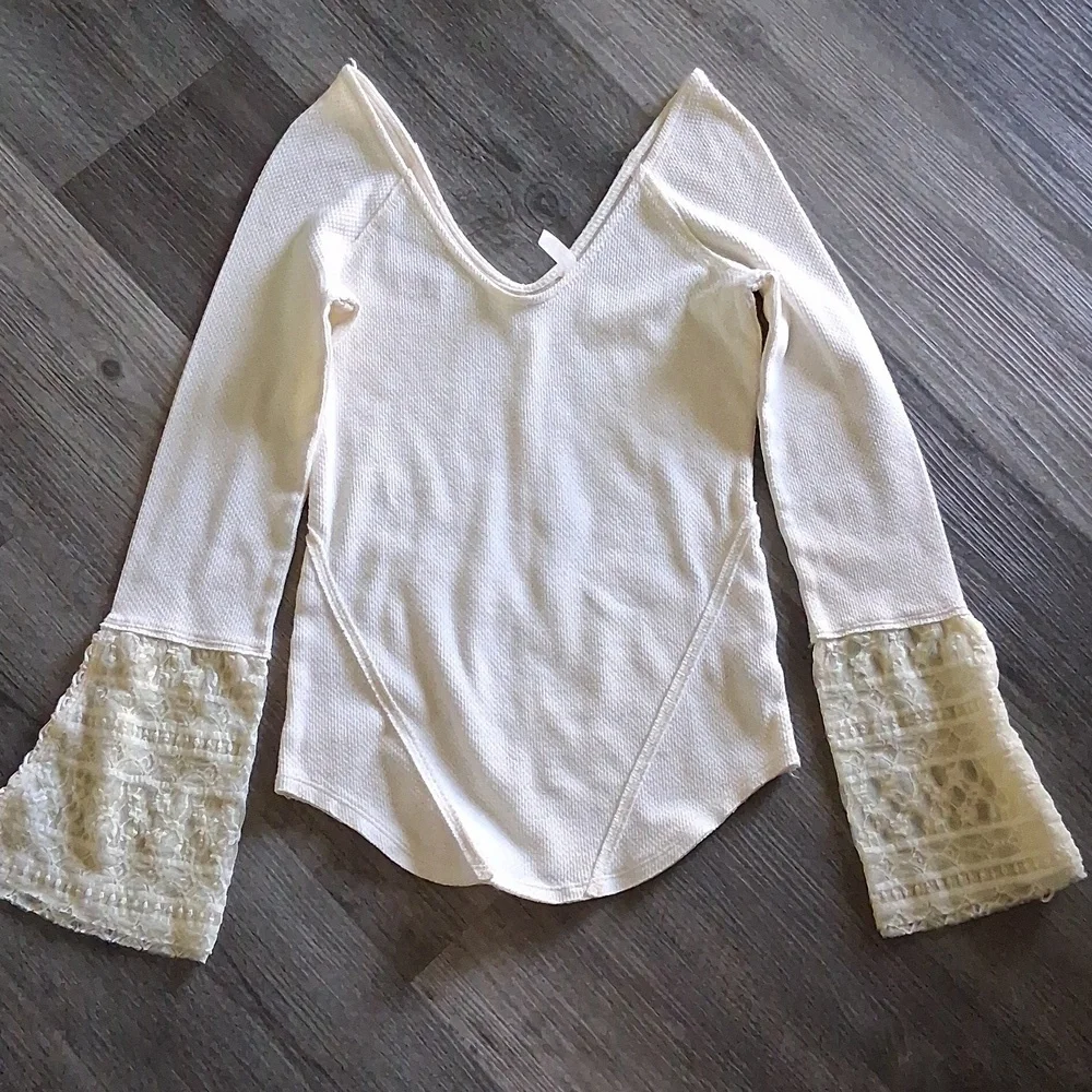 Free People Juliet Thermal Lace Cuff Top in Ivory Size Large